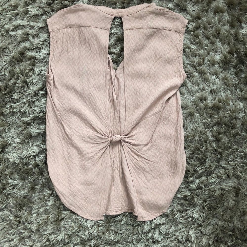Open Back Button Up Tank - Picture 2 of 2